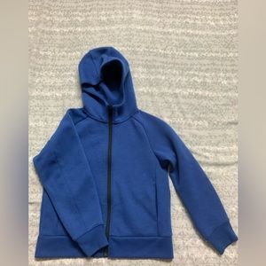 Uniqlo brand boys zip up sweatshirt. Blue, fits ages 4-6.